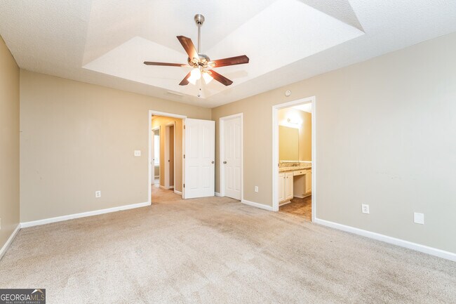 Building Photo - 573 Ransom Way