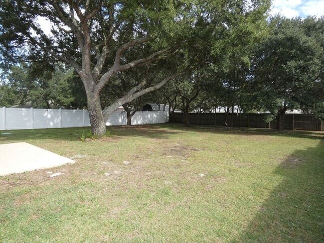 Building Photo - 2016 Salamanca St