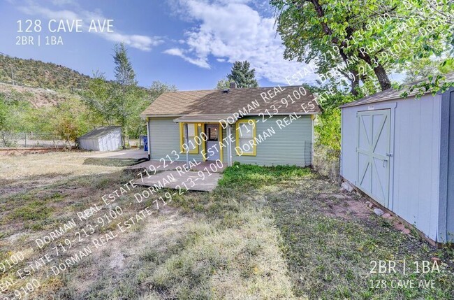 Building Photo - Rancher in Manitou!