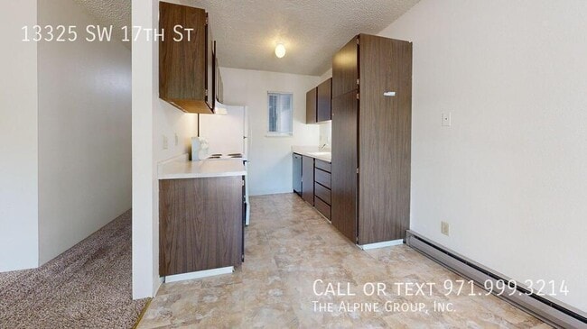 Building Photo - 13325 SW 17th St