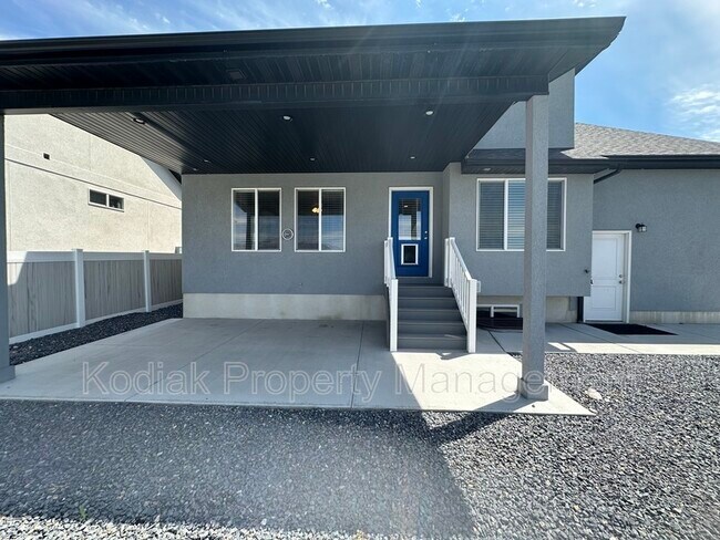 Building Photo - 2134 W 2855 S