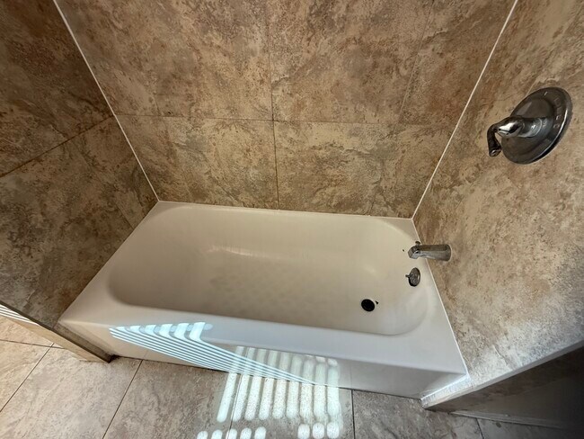 Building Photo - 5430 Mary Lane Dr