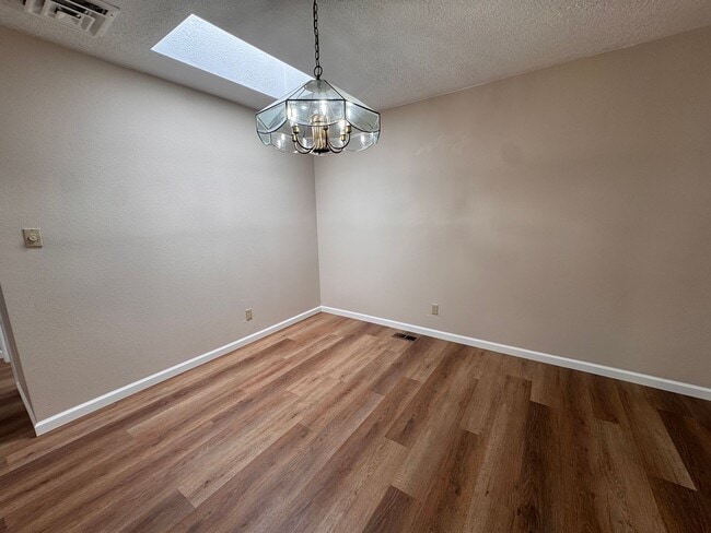 Building Photo - 3345 Esplanade Cir SE
