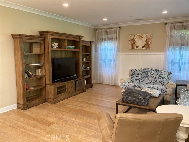 Building Photo - 64 Cherry Tree