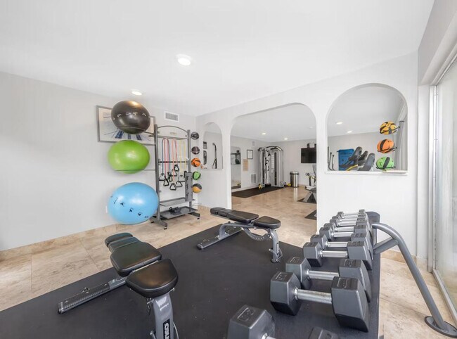 Building Photo - 4355 FL-60