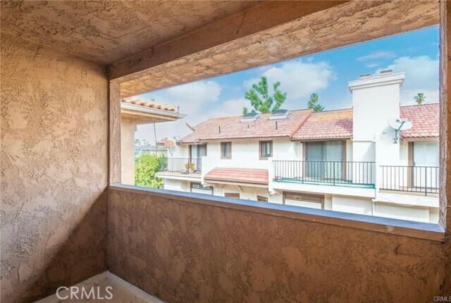 Building Photo - 120 S Sierra Madre Blvd