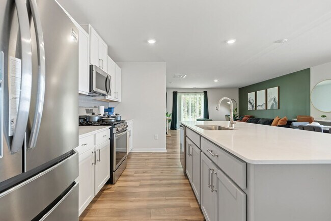Building Photo - 10227 Chatham Run Ln