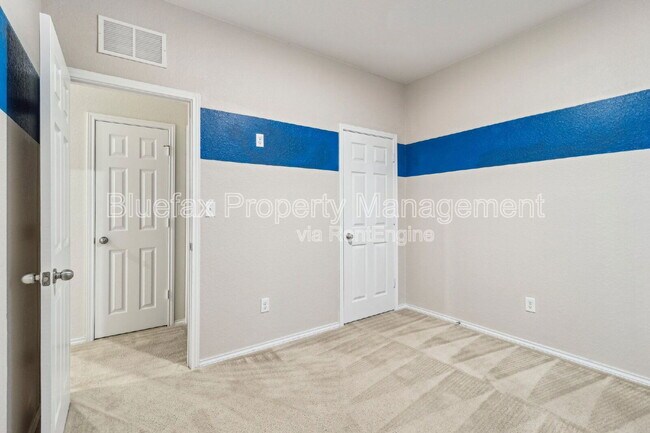 Building Photo - 1529 Desert Candle
