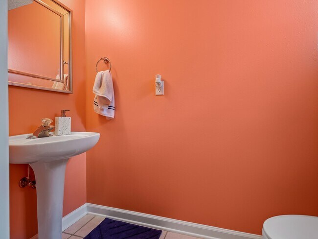 Building Photo - 5015 Mint Hill Ct