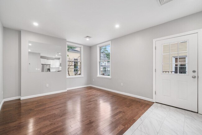 Building Photo - 42 Wildey St