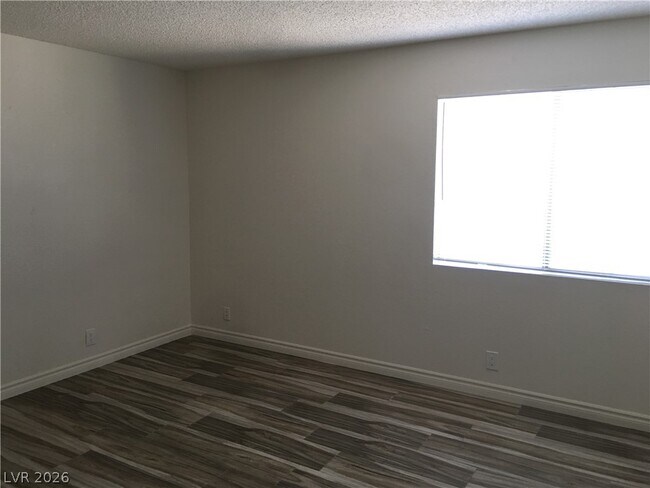 Building Photo - 3151 N Soaring Gulls Dr