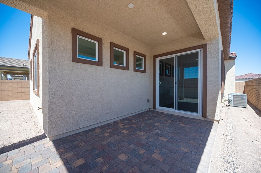 Patio - 117 Royal Cascade Ave