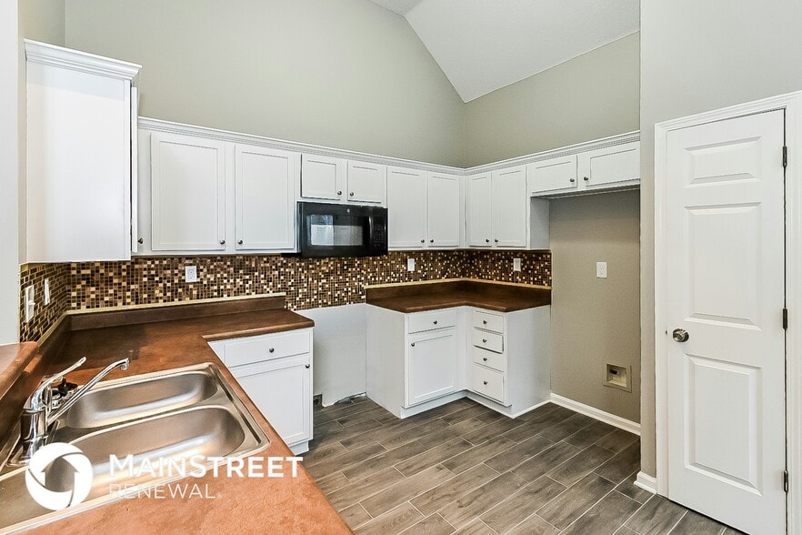 Building Photo - 4847 Saddlehorn Cove