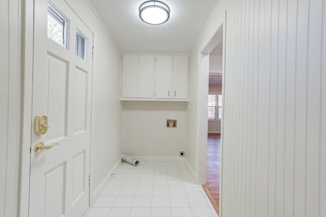 Building Photo - 2710 27th St