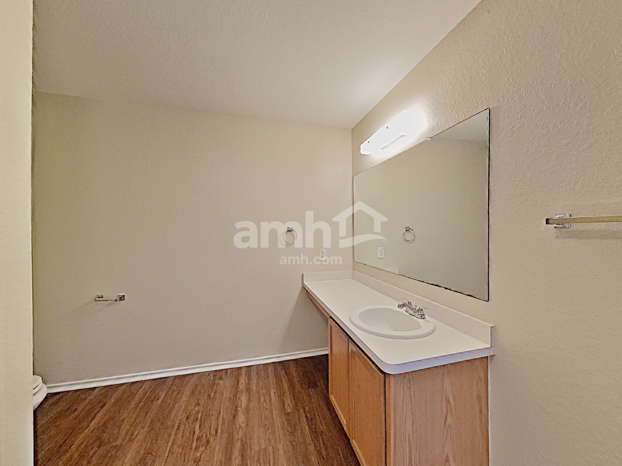 Building Photo - 7915 Arabian Cv