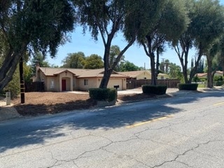 Building Photo - 314 N Hemet St