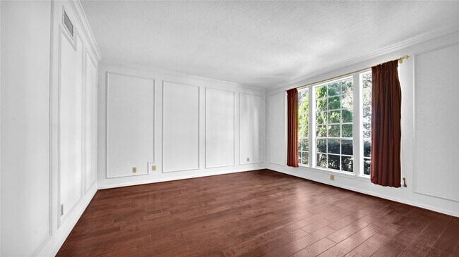 Building Photo - 4622 Grand Cayman Dr