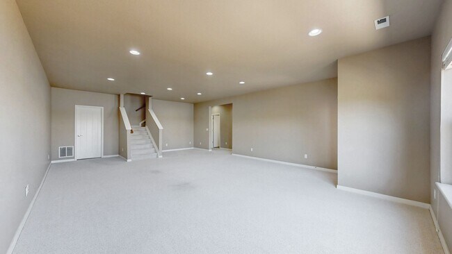 Building Photo - Great Home in Loveland