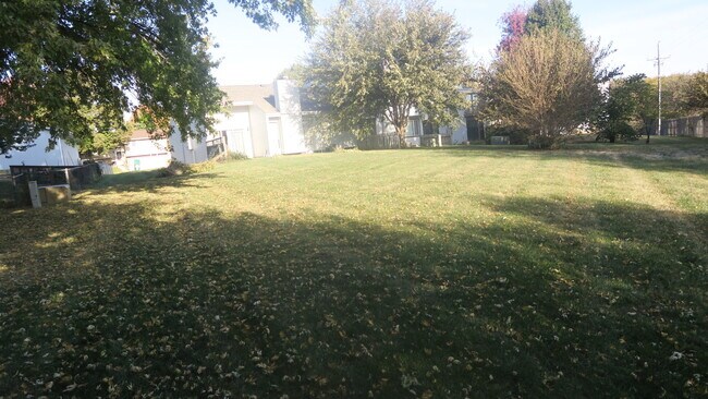 Building Photo - 13803 Greenfield Rd