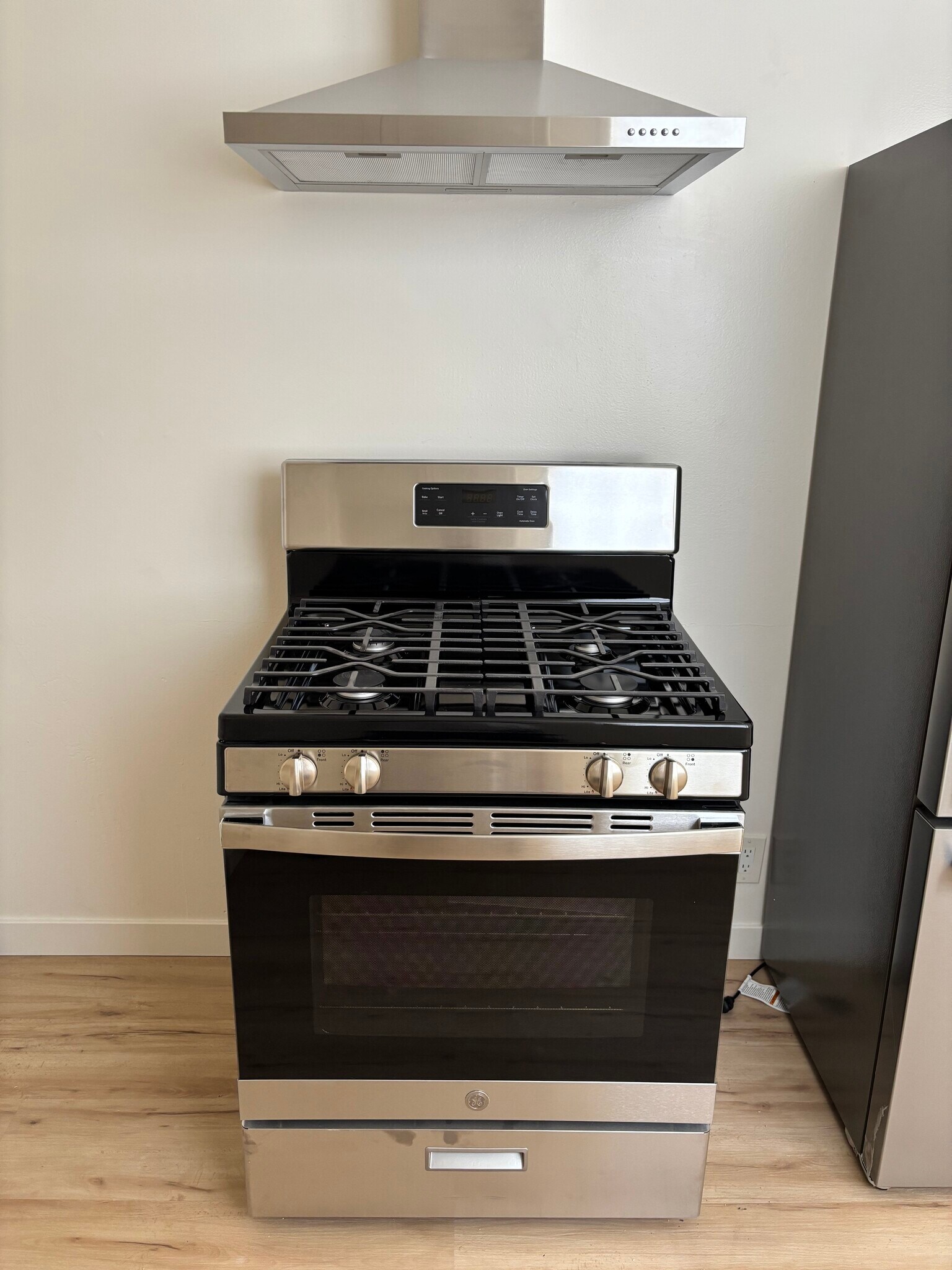 Building Photo - 2815 1/2 Folsom St.