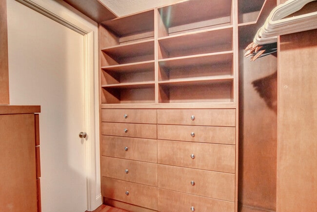 Building Photo - 4301 N Ocean Blvd