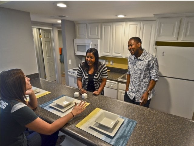 Interior Photo - Campus Hill Apartments