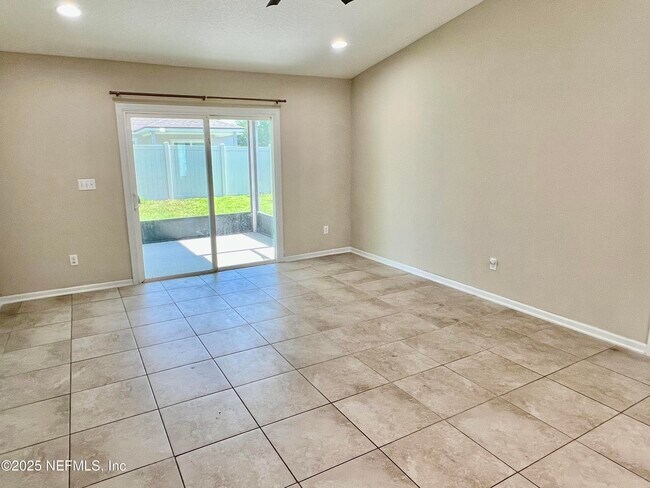 Building Photo - 12598 Itani Wy