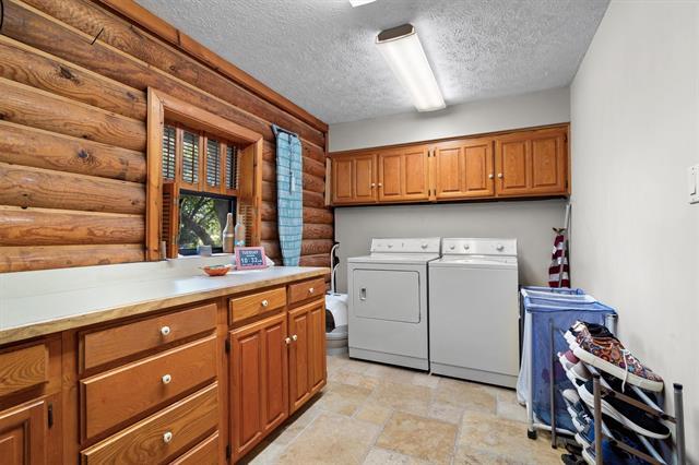 Building Photo - 322 Post Oak Dr