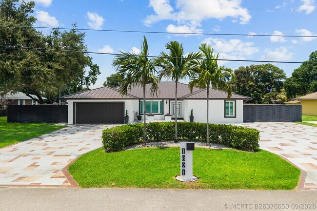 Building Photo - 1821 Carissa Rd
