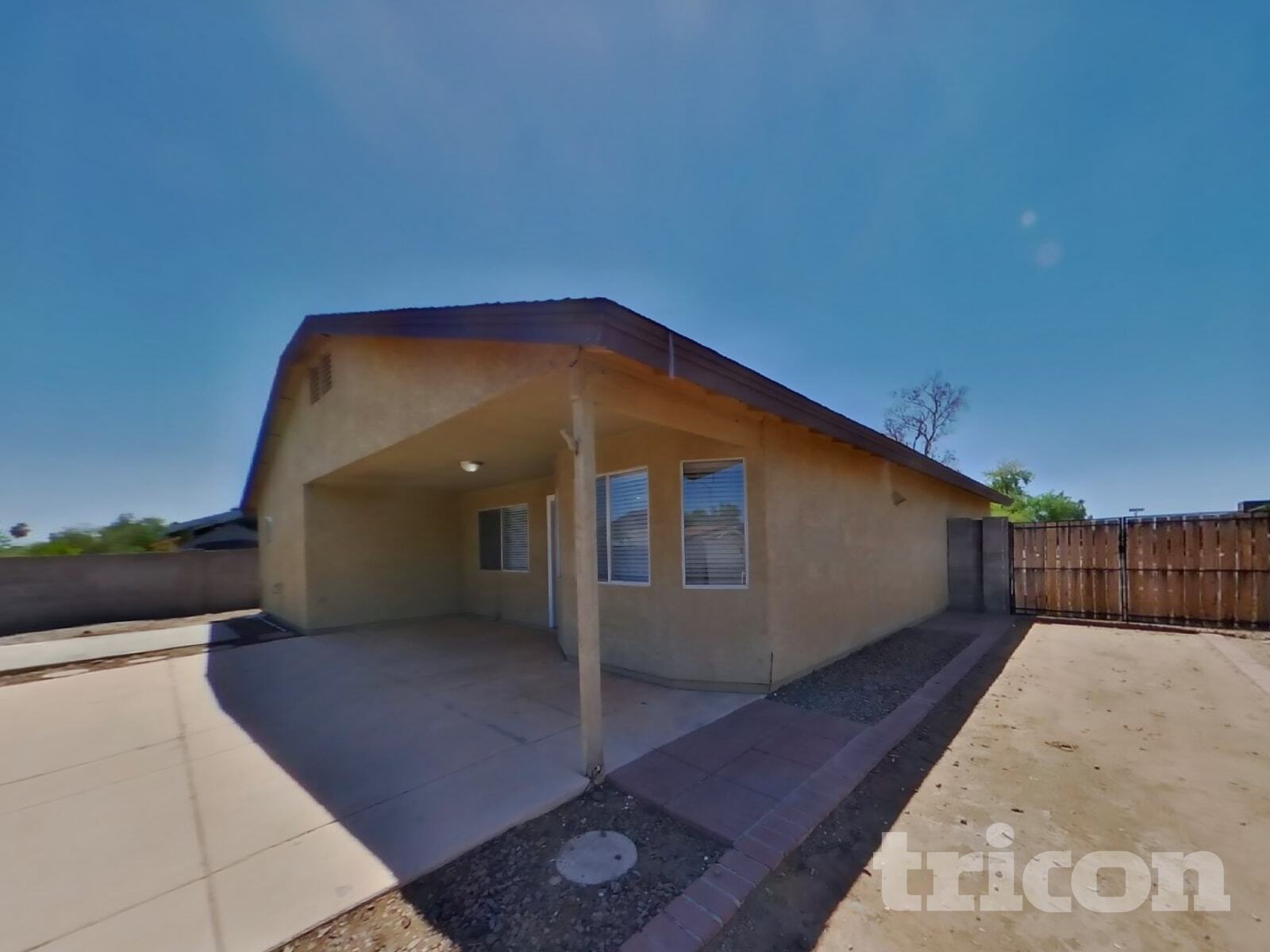 Building Photo - 10221 N 87th Ln
