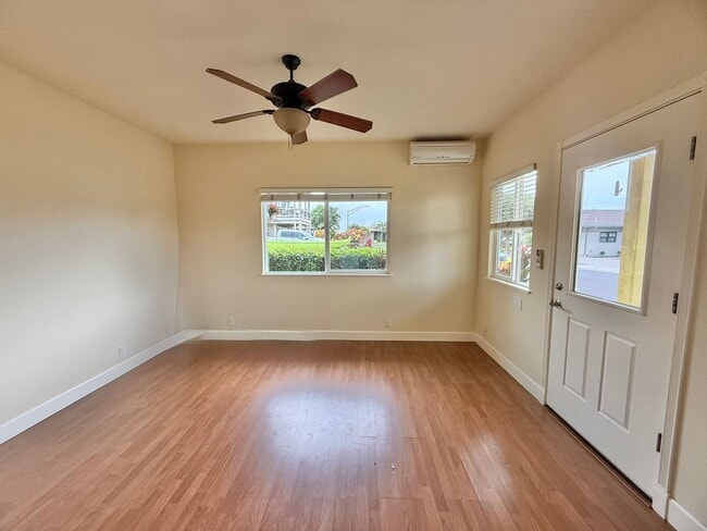 Building Photo - 1 Bedroom / 1 Bathroom House in Waiolani Mauka!