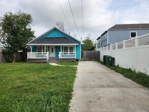 Building Photo - 1105 Erin St