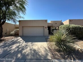 Building Photo - 8435 N Hanks Pl