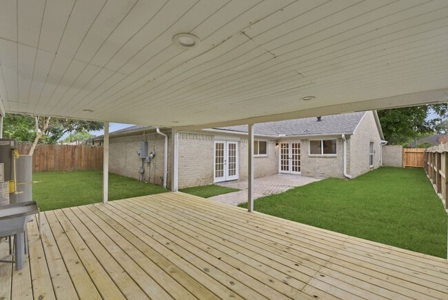Building Photo - 6718 Deer Ridge Ln