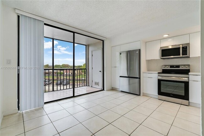 Building Photo - 8520 SW 133rd Avenue Rd