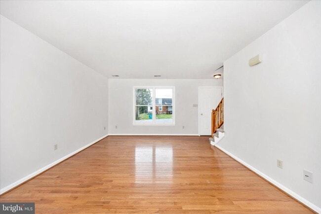 Building Photo - 1552 Crest View Ave