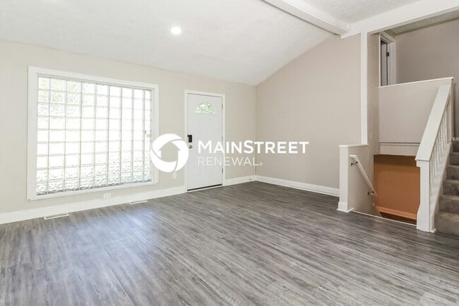 Building Photo - 3 Bedroom Pet-Friendly Home in CLEVELAND, ...