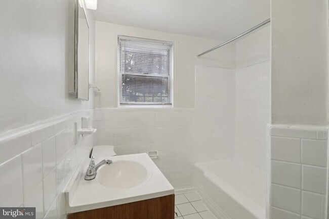 Building Photo - 500 Tennessee Ave NE