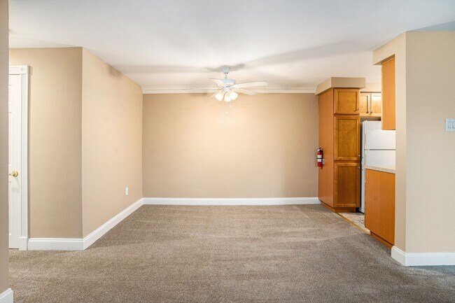 Building Photo - Almont Terrace Apartments