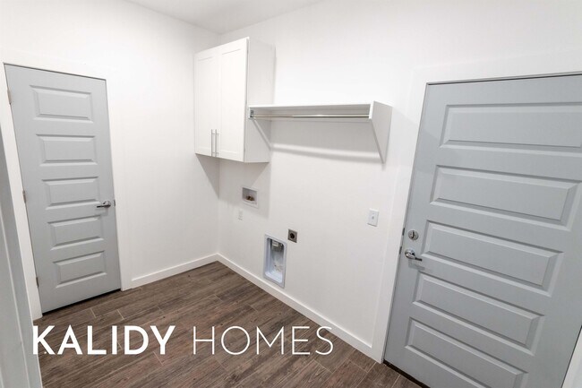 Building Photo - 1679 Kalidy Dr