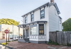 Building Photo - 426 London St