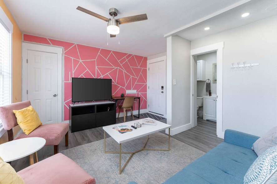 Building Photo - 1124 Morgan Ave