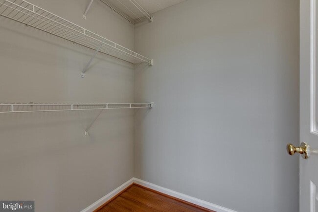 Building Photo - 7943 Brightmeadow Ct