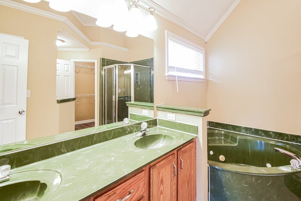 Building Photo - 430 N Ericson Rd