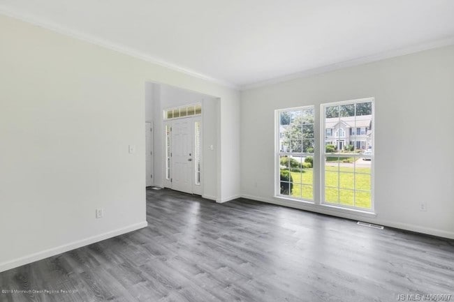 Building Photo - 413 Virginia Ave