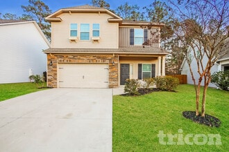 Building Photo - 326 Fairford Rd