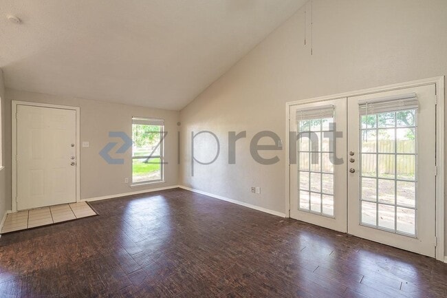 Building Photo - 24022 4 Sixes Ln