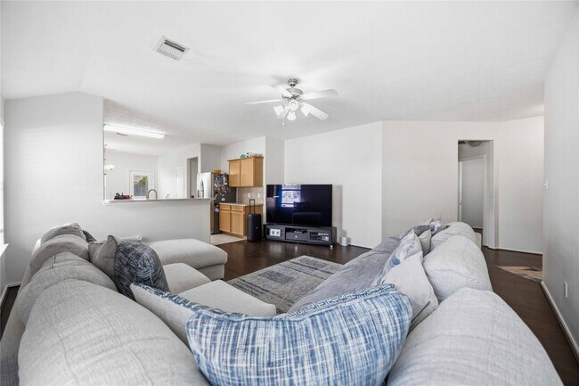 Building Photo - 4718 Lonestone Cir