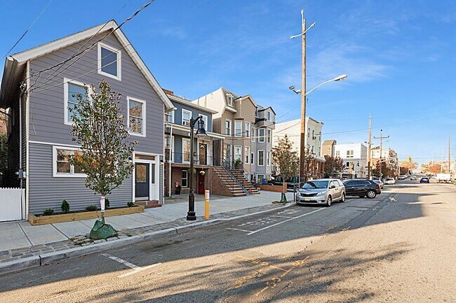 Building Photo - 505 Palisade Ave