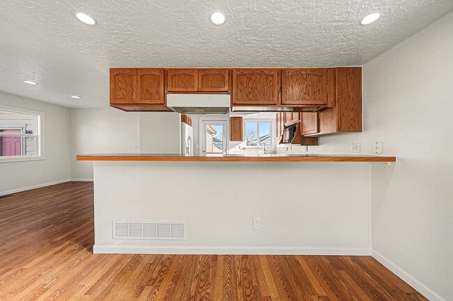 Building Photo - 4316 Paintbrush Dr